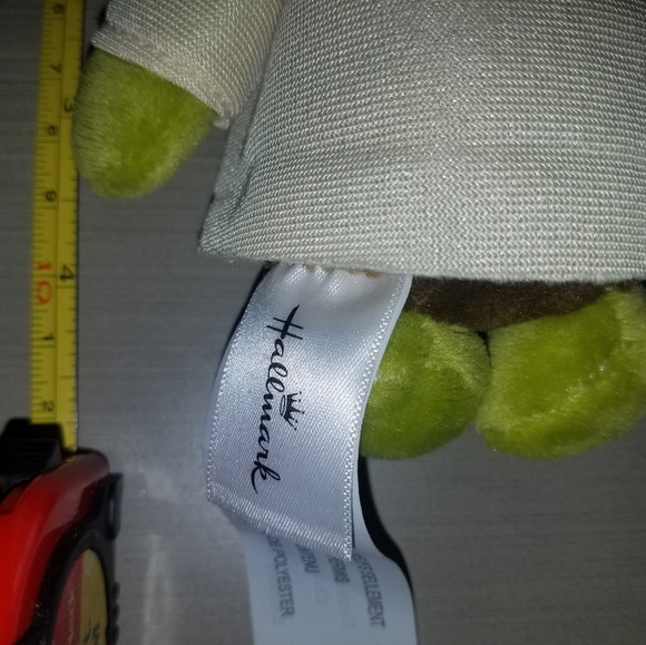 HALLMARK Star Wars 4" Plush Yoda Ornament - Picture 4 of 10